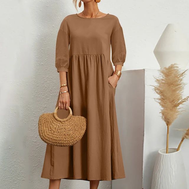 Marissa | Elegant Figure-Hugging Dress - View 3