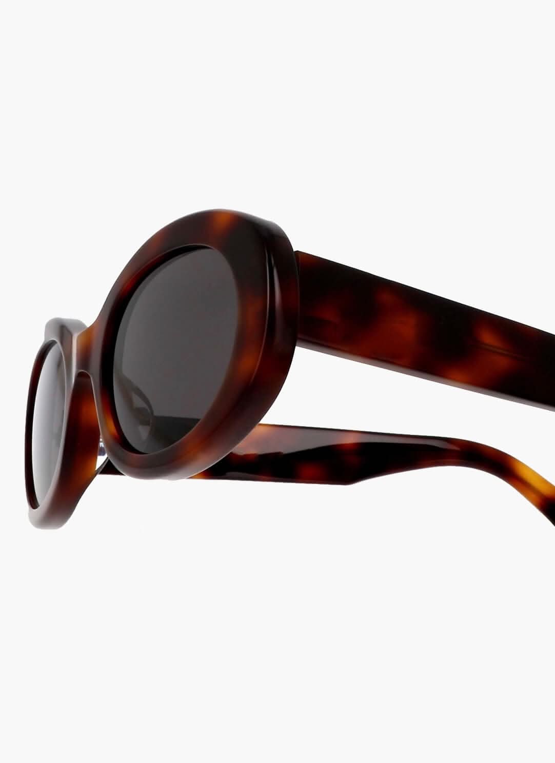 Averi | Elegant Sunglasses - View 3