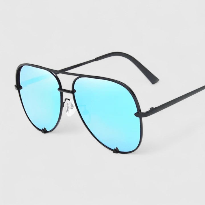 Tynzlee | Elegant Sunglasses - View 8