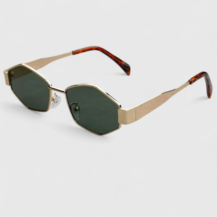 Makynna | Sophisticated Sunglasses - View 4