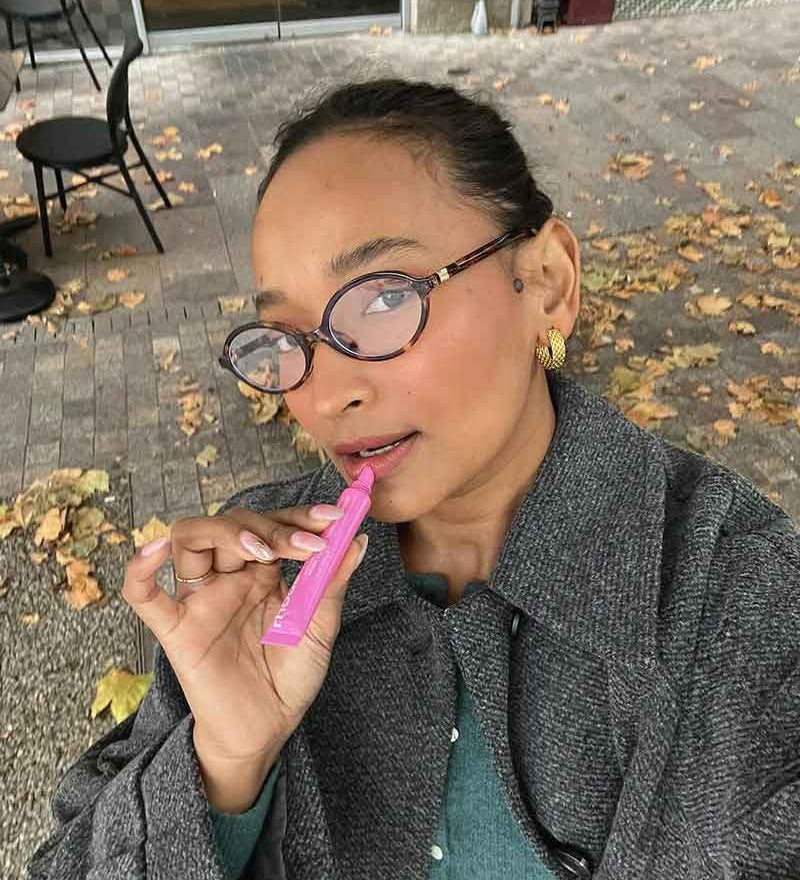 Brynlee | Chic Reading Glasses - View 2