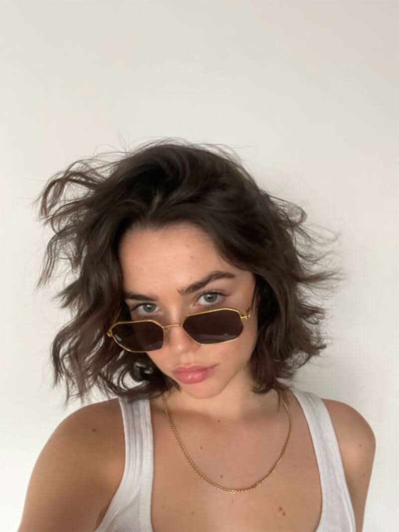Layken | Elegant Sunglasses - View 4