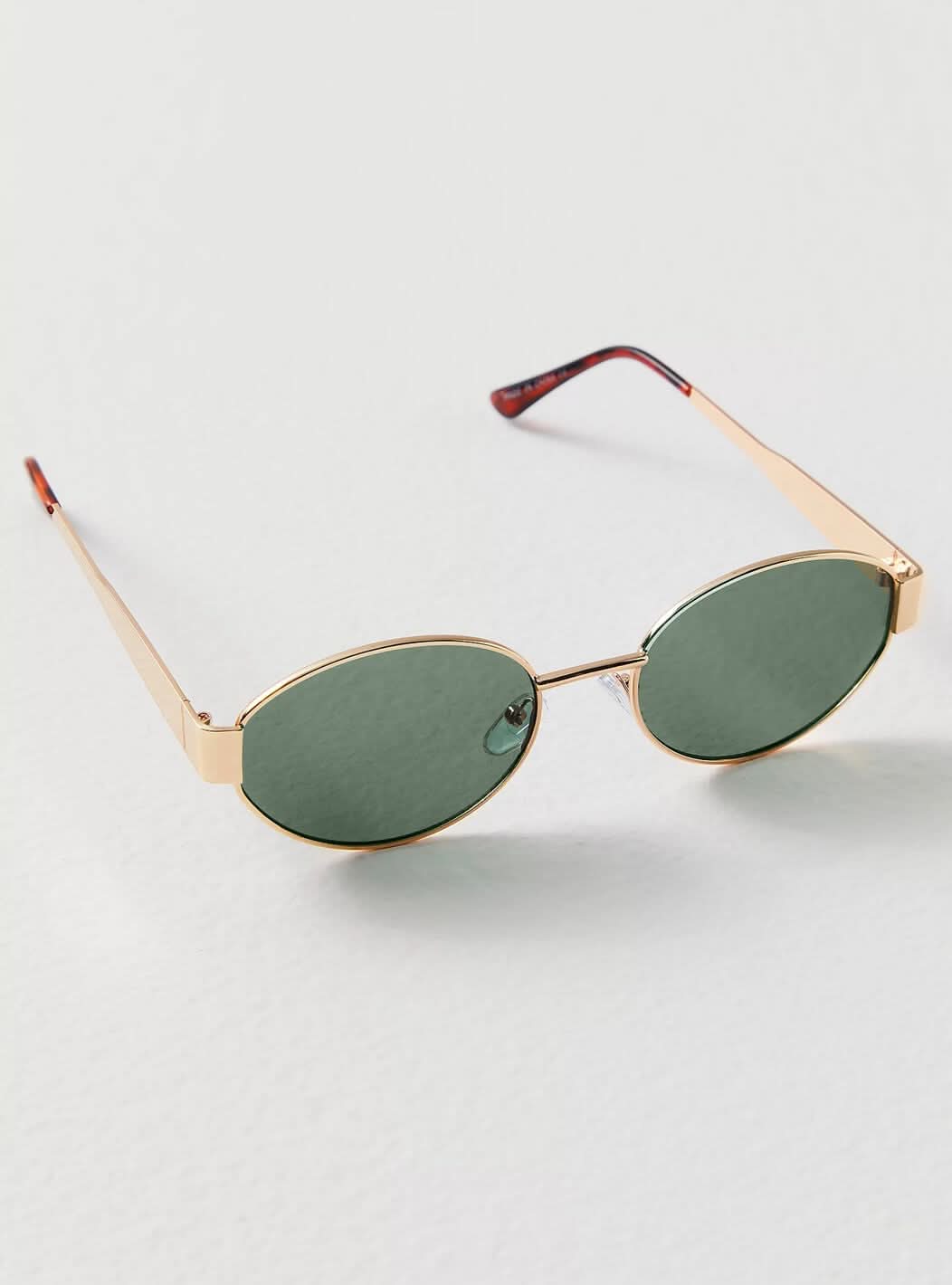 Zariyah | Elegant Sunglasses - View 10