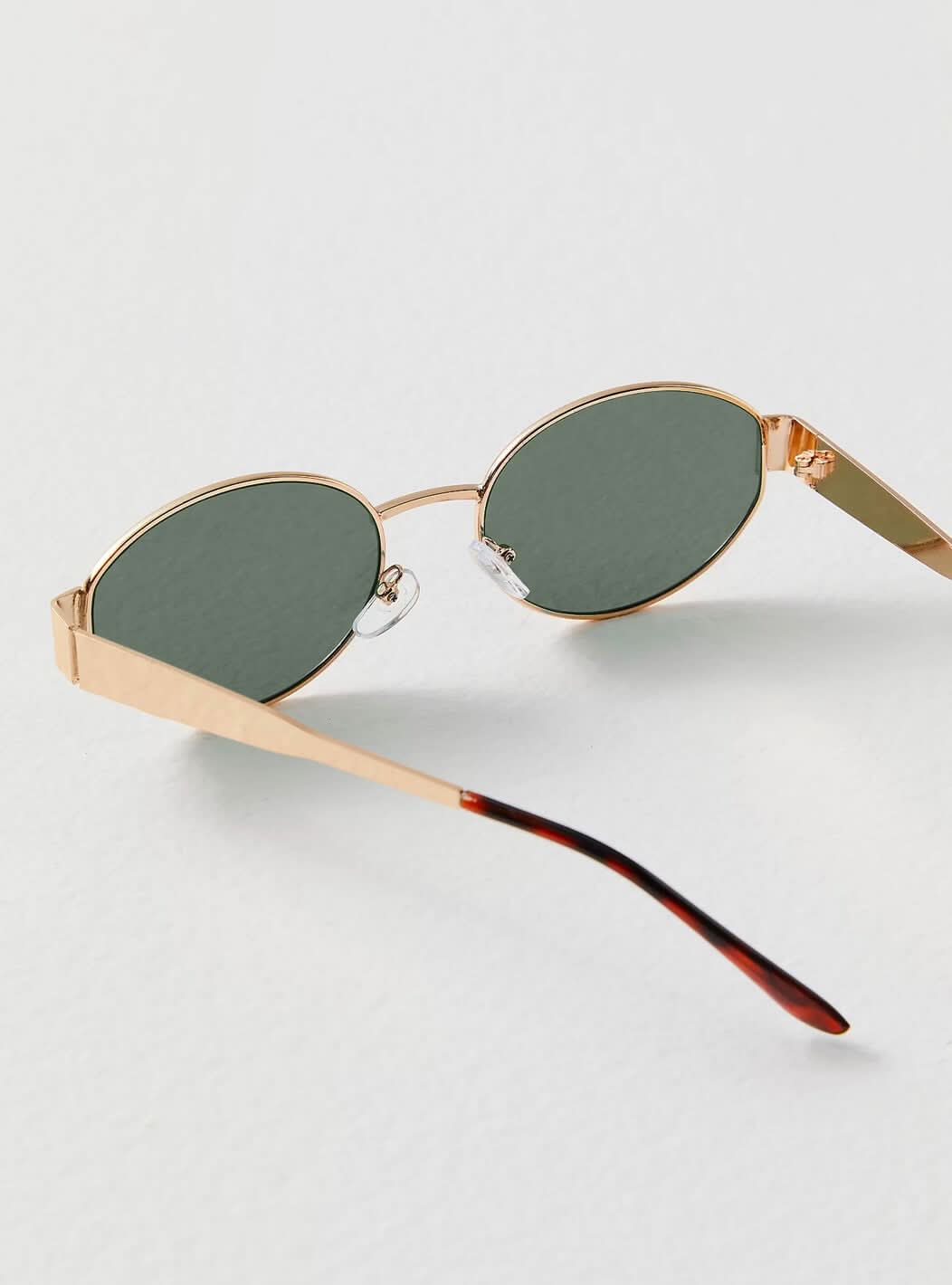 Zariyah | Elegant Sunglasses - View 11