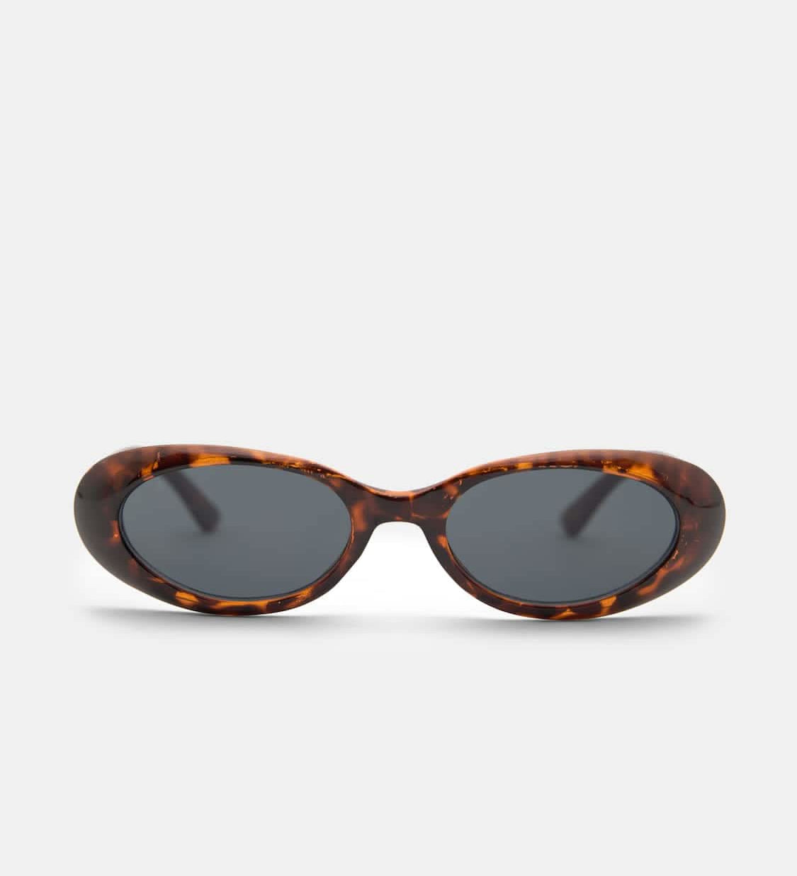 Kaelani | Elegant Sunglasses - View 3