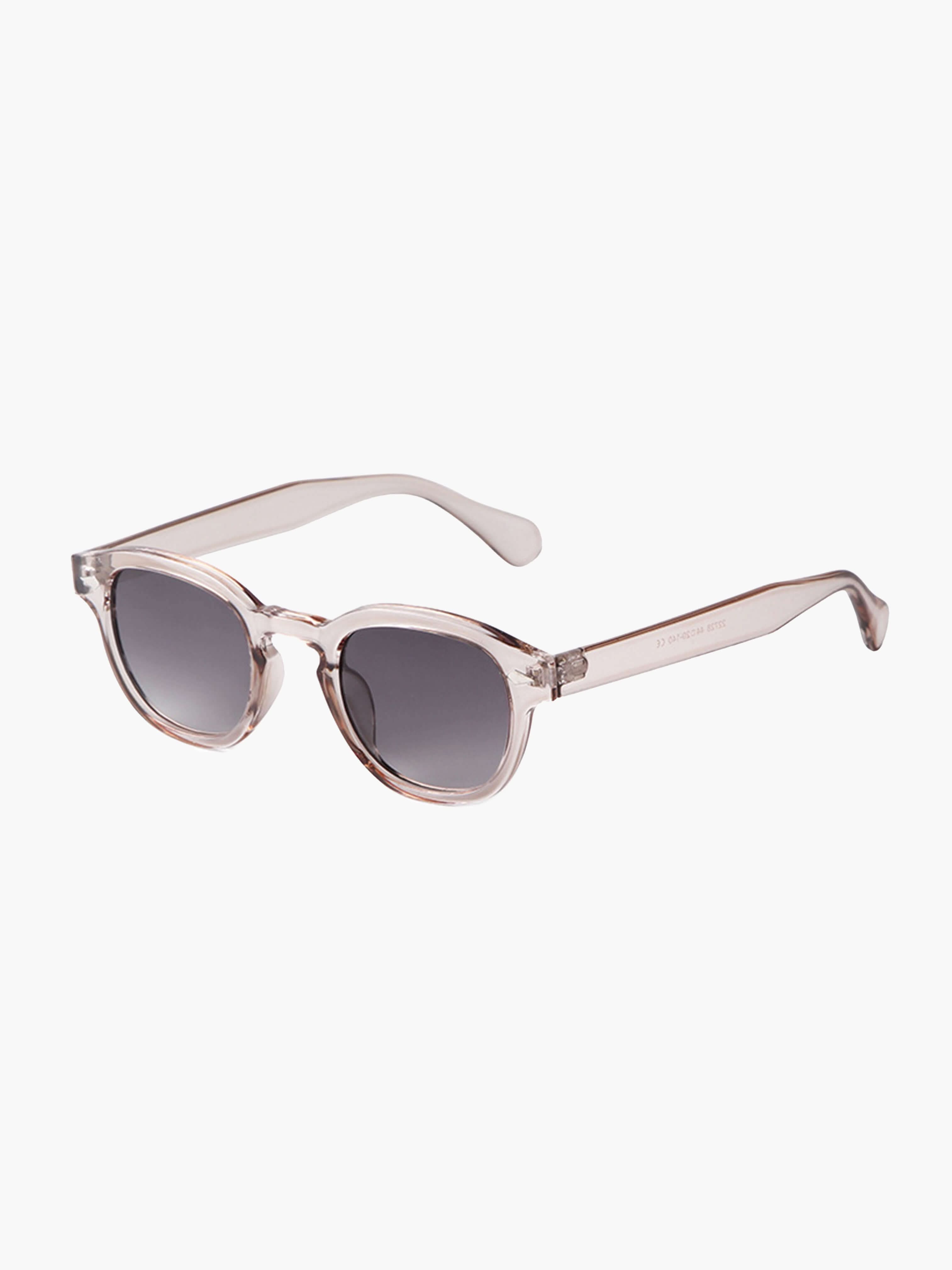 Emersyn | Elegant Sunglasses - View 5