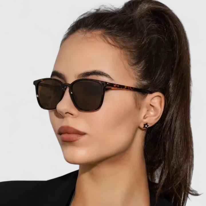 Aynzlee | Sophisticated Sunglasses - View 7
